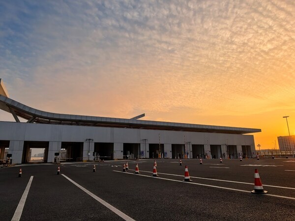 在海南封关运作项目中投入使用的同方威视货物车辆快速检查系统